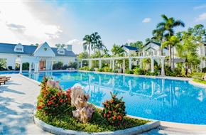 Vườn Vua Resort & Villas