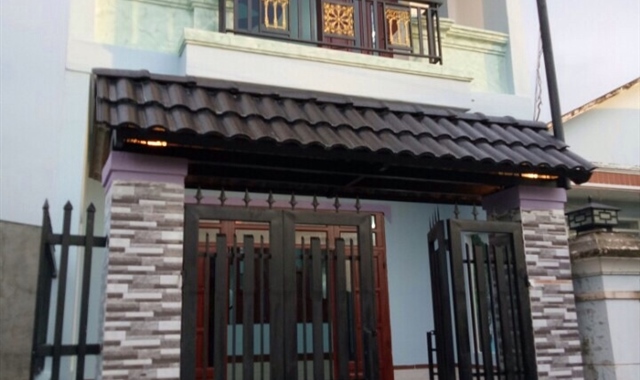 Nhà mới xây 2 mặt tiền gần ngã tư Bình Chuẩn, sổ hồng chính chủ