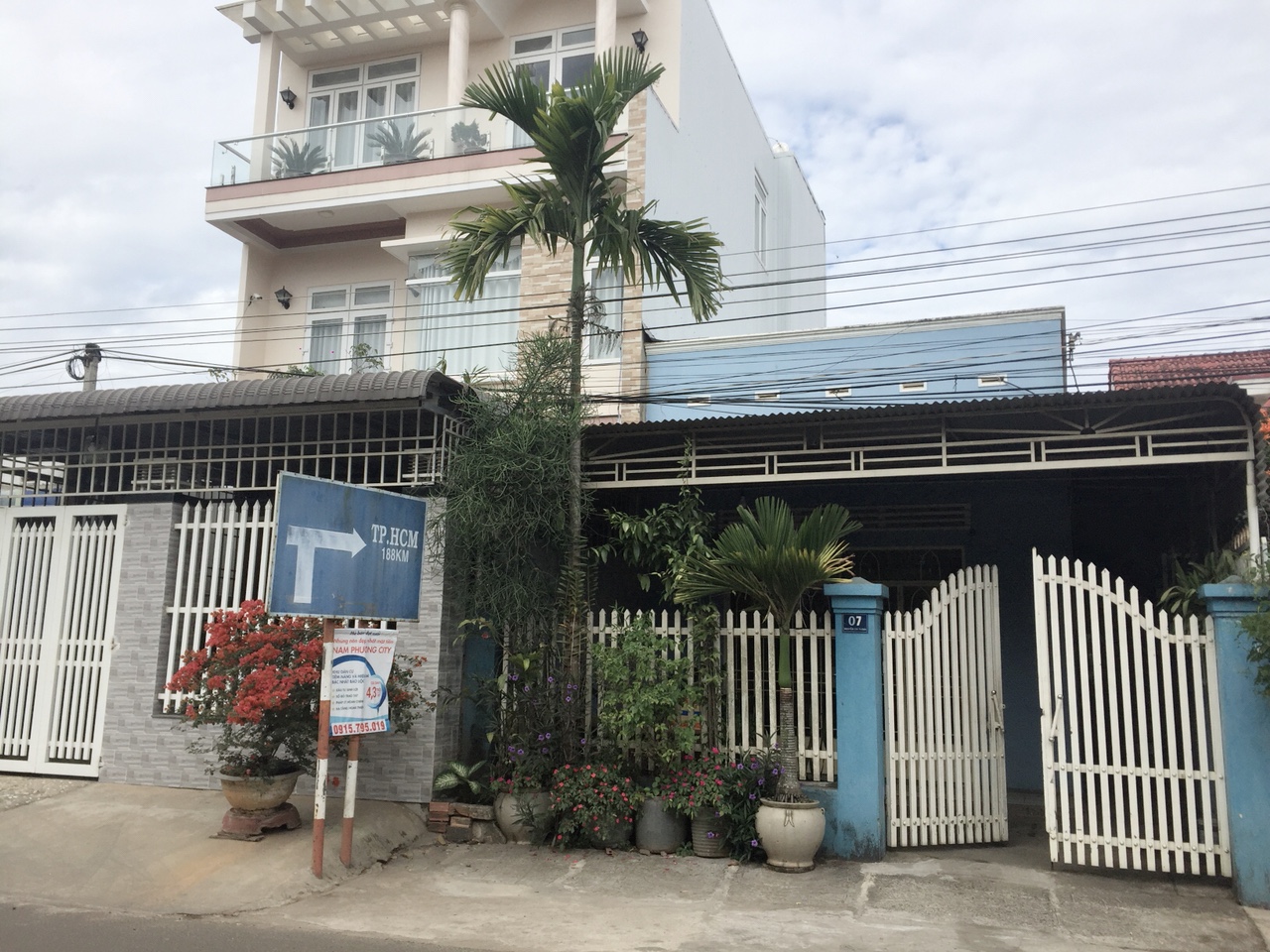 Mặt tiền đường Nguyễn Chí Thanh, TP Bảo Lộc, Lâm Đồng